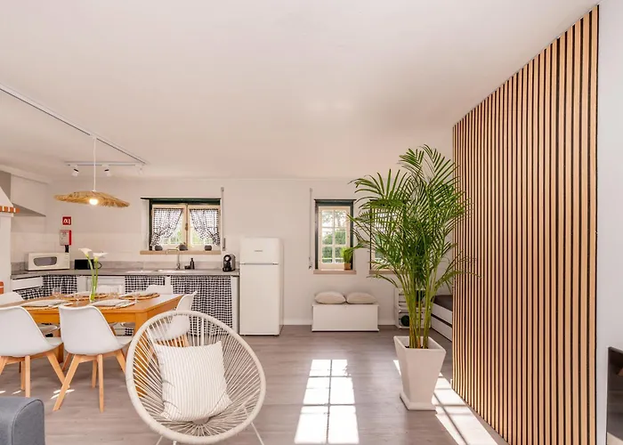 Casa Do Ze Grande Casa de Férias Silveira (Lisbon)